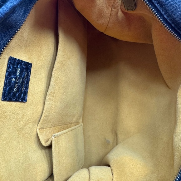 Louis Vuitton Neo Cabby Monogram
Denim Noir - Picture 7 of 10